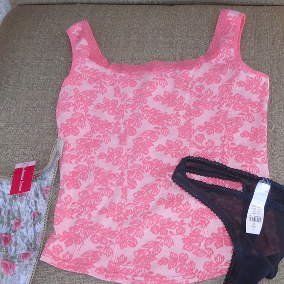 Coral camisole top - Picture 4 of 4